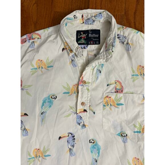 Chubbies "The Nutter" White Tropical Parrots Polo Shirt Men's Medium- EUC - Picture 4 of 6